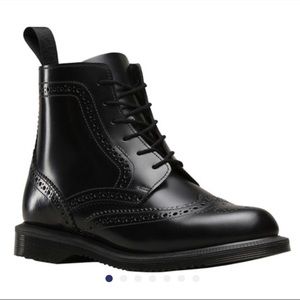 Dr. Martens Delphine Oxford Booties Black **NEW***